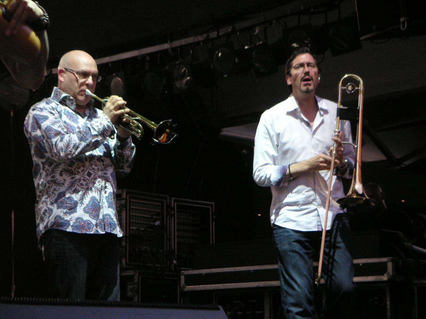 Santana #60. (left to right) William Ortiz (tp), Jeff Cressman (tb) Unknown Date